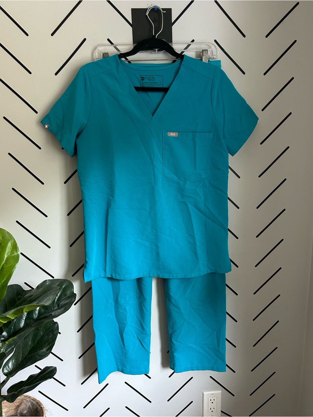 Figs teal SET Catrina scrub top Livingston straight leg scrub pant